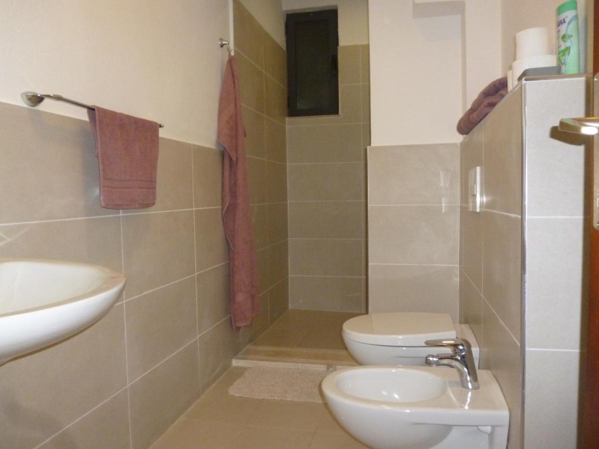 Rondine Studio Apartment Tirana Exterior foto